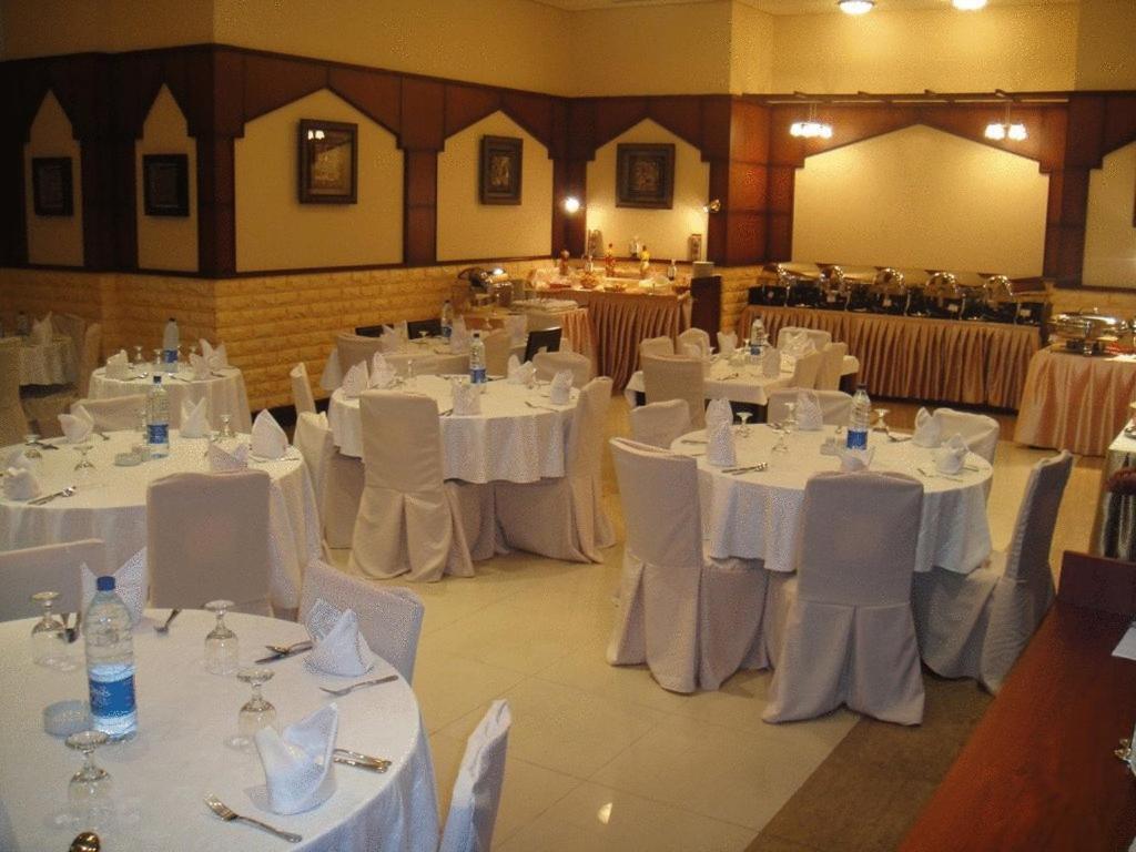 L'Arabia Hotel Apartments Abu Dhabi Restaurant bilde